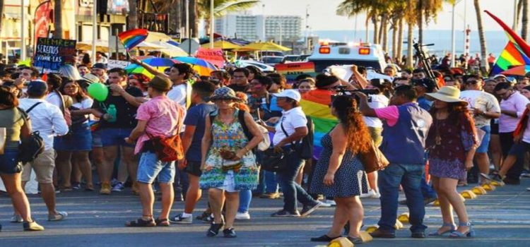 Comunidad LGBT+ marchó en Tijuana