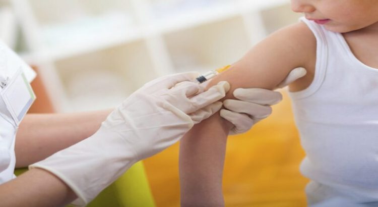 Fueron aplicadas 15 mil vacunas a menores en el estado