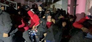 Autoridades suspenden fiesta clandestina con menores de edad