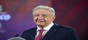 AMLO prometió apoyar en la reubicación de viviendas por derrumbes en Tijuana