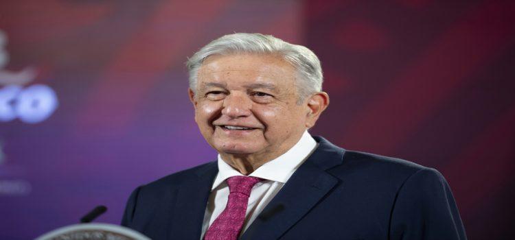 AMLO prometió apoyar en la reubicación de viviendas por derrumbes en Tijuana