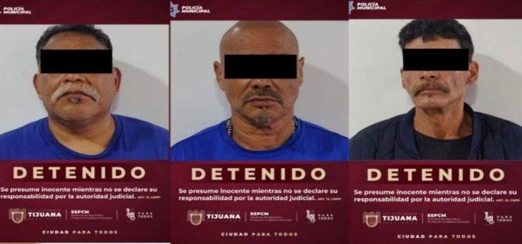 Detienen a 3 presuntos extorsionadores telefónicos