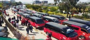 Manifestación de taxistas de la línea de transporte Rojo y Negro