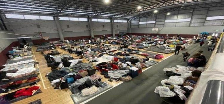 Montserrat Caballero dice que habilitarán albergues temporales por el fin del Título 42