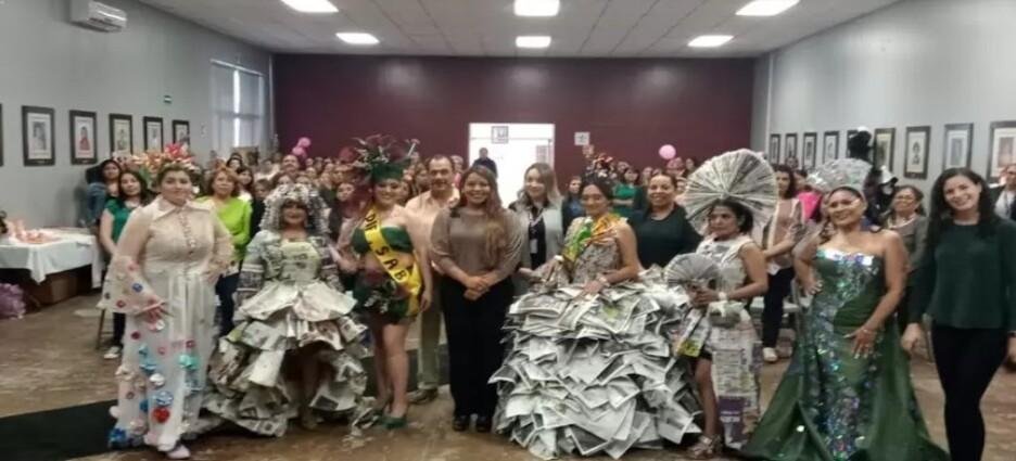 SDIF realizó el concurso de vestidos y exhibición de productos hechos de reciclaje
