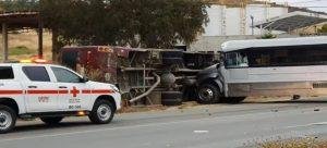 Accidente en la carretera libre Tijuana - Tecate dejo 36 personas lesionadas