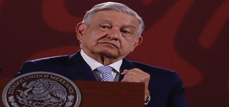 AMLO: No vamos a ceder aunque tengan el aeropuerto