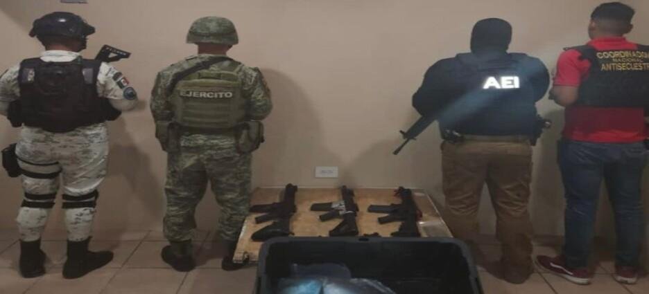 Aseguran armas y drogas en Tijuana en la colonia Alfonso Corona