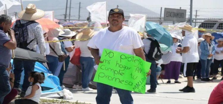 Taxistas y residentes de tres colonias se manifestaron ante el consulado de Estados Unidos