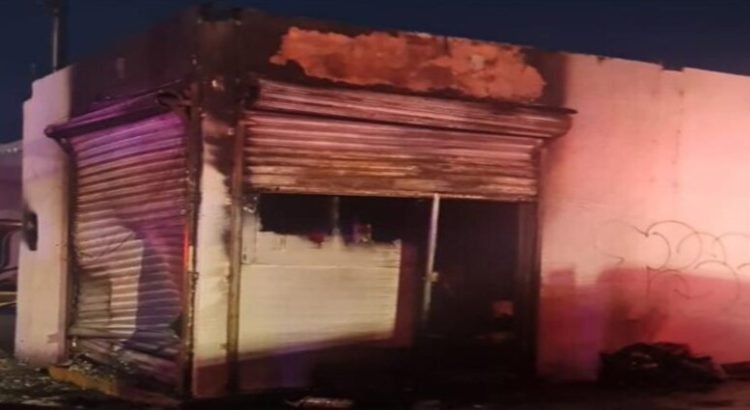 Incendio en Playas de Tijuana deja a dos personas sin vida y un lesionado