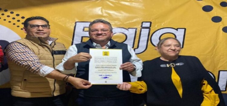 Alberto Capella se registró como precandidato a la alcaldía de Tijuana