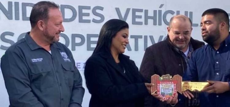 Personal del ayuntamiento de Tijuana recibió 10 unidades nuevas
