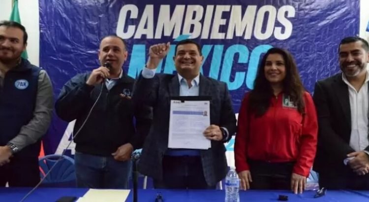 Se registró oficialmente Bernabé Esquer como precandidato del PAN-PRI a la alcaldía de Tijuana