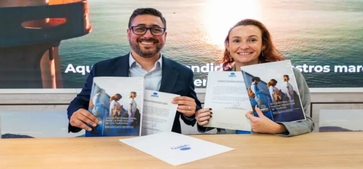 Baja California firma Código Internacional Para Protección de Turistas