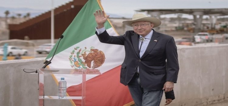 Montserrat Caballero anuncia visita de Ken Salazar para hablar de migración