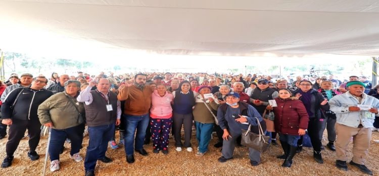 Familias en situación de vulnerabilidad recibieron 625 paquetes con material de construcción