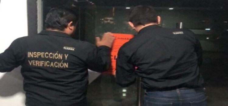 Suspenden fiesta clandestina con 300 menores Suspenden fiesta clandestina con 300 menores