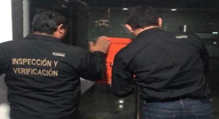 Suspenden fiesta clandestina con 300 menores