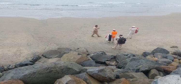 Buscan a siete militares perdidos en la costa de Baja California