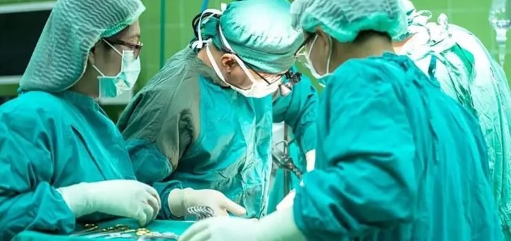 Organizan médicos chinos concurso para ver quién hace la mejor circuncisión