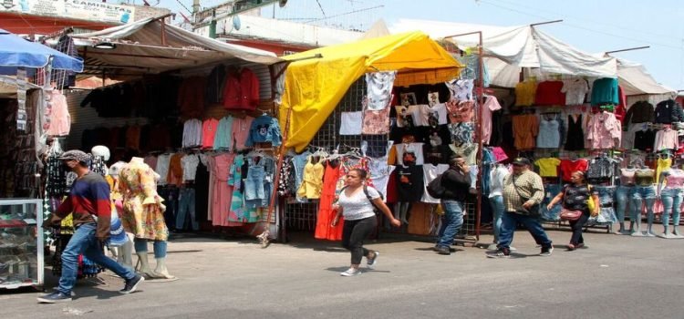 Incrementa un 2.4% la economía informal en Baja California