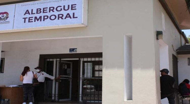 Roban  equipos de las oficinas del DIF estatal en Tijuana