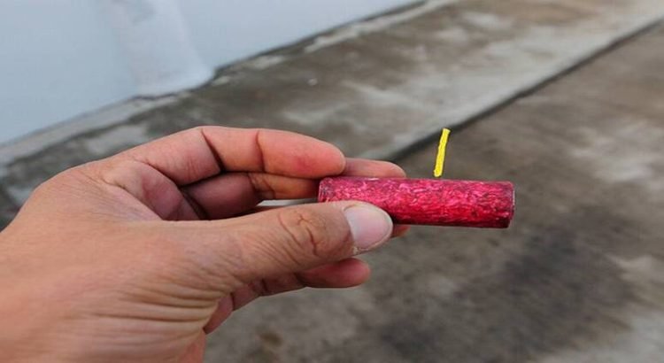 Hombre sufre amputación tras explotarle un cohete en Tijuana
