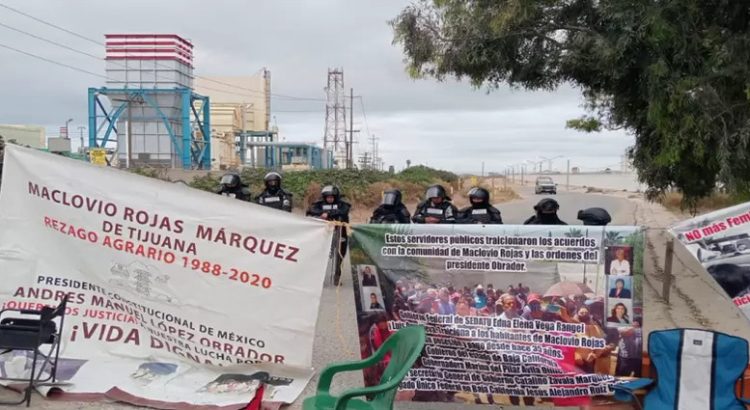 Autoridades descartan desabasto de gasolina por bloqueo en las instalaciones de Pemex Rosarito