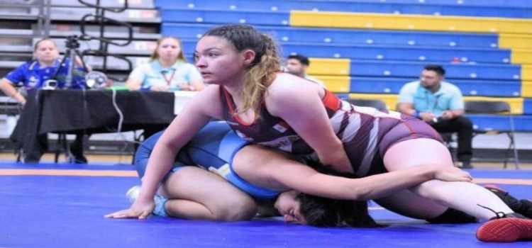 La atleta bajacaliforniana Romina Espinoza se colgó la plata La atleta bajacaliforniana Romina Espinoza se colgó la plata