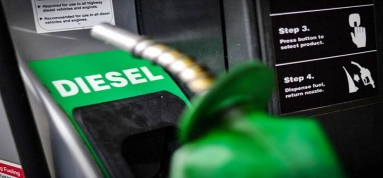 Habitantes de Tijuana aseguran que aumentó el precio del litro de gasolina
