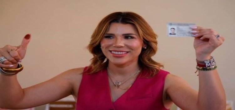 La gobernadora de Baja California emitió su voto
