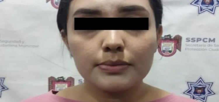 Mujer ataca a su esposo con un arma blanca en la cara