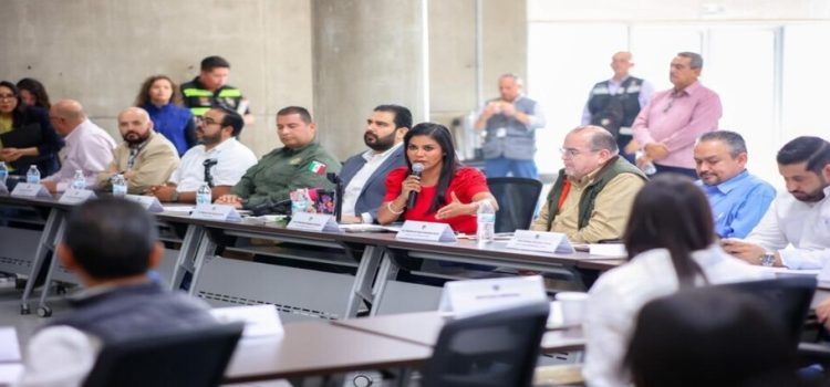 Montserrat Caballero amenaza con pedir revocación de mandato de regidores que rechacen adquisición de predio para bomberos
