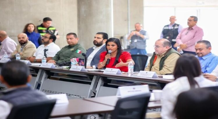 Montserrat Caballero amenaza con pedir revocación de mandato de regidores que rechacen adquisición de predio para bomberos
