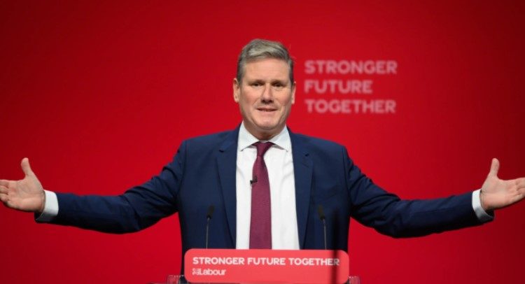 Keir Starmer asume el liderazgo del Reino Unido tras histórica victoria del Partido Laborista