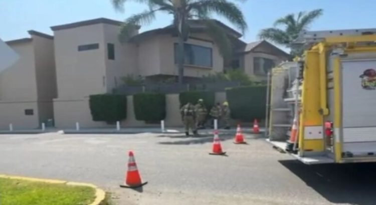 Explota alcantarillado en la colonia Hipódromo en Tijuana
