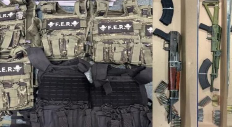 Vinculan a cinco por posesión de armas, tres son menores