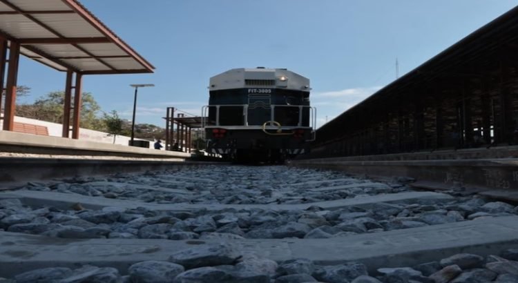 Baja California tendrá su primer tren de pasajeros a Mazatlán