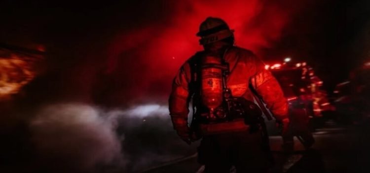 Incendio consume cinco casas en Sánchez Taboada