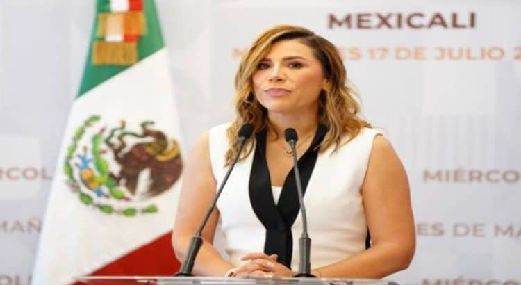 Marina del Pilar anuncia pago de retroactivo a maestros