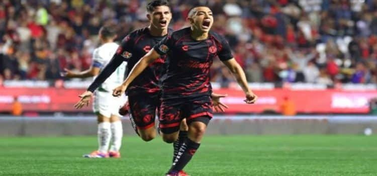 Gilberto Mora el anotador más joven en la historia de la Liga MX