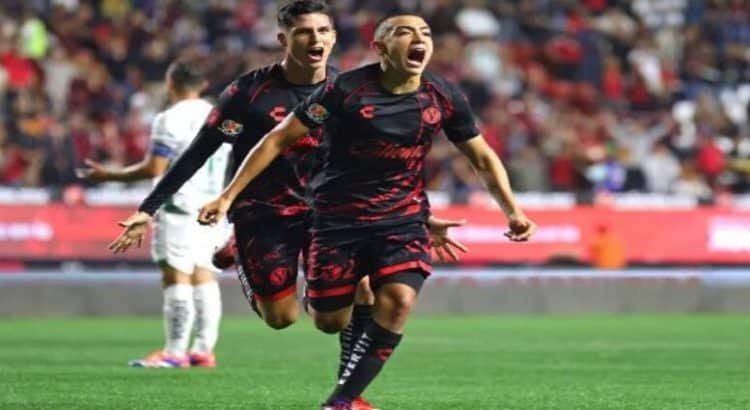Gilberto Mora el anotador más joven en la historia de la Liga MX