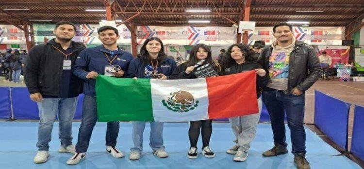 Estudiantes bajacalifornianos ganan medallas de oro, plata y bronce en Infomatrix y Robomatriz