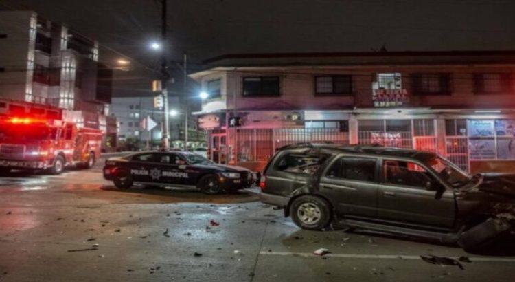 Taxista provoca accidente por manejar en presunto estado de ebriedad