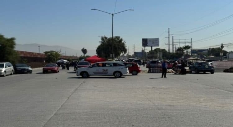 Posesionarios de Maclovio Rojas bloquearon los accesos al Aeropuerto de Tijuana
