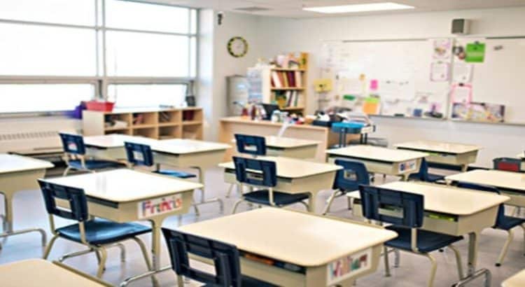 En Baja California hay 800 docentes ausentes por cubrir