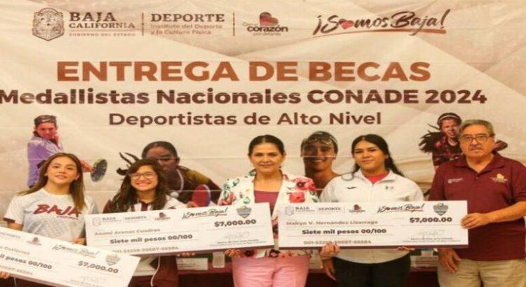 INDEBC entrega becas a atletas destacados de Baja California