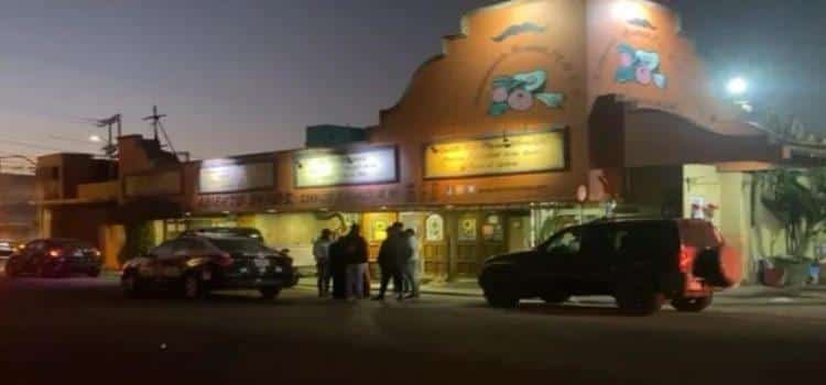 Asaltan restaurante de 24 Horas en la colonia Gabilondo