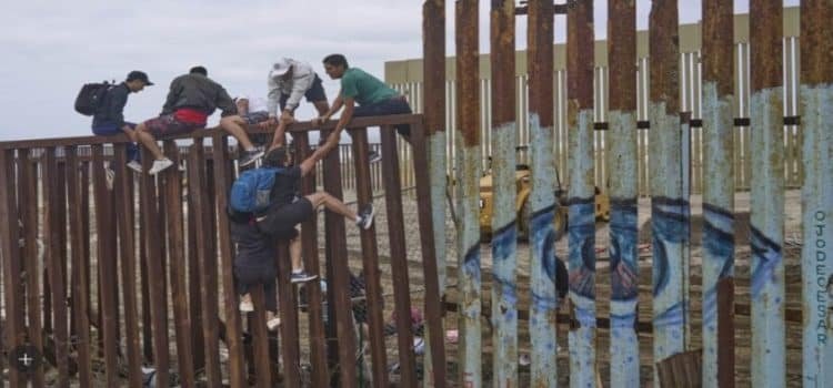 Prevén aumento de flujo migratorio en Baja California ante las nuevas políticas de Trump