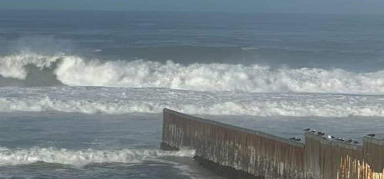 Frente frío Número 10 provoca alto oleaje en Playas de Tijuana